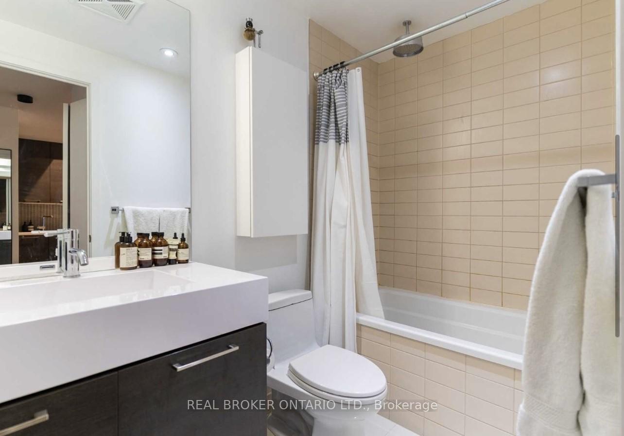 Photo 11 of Unit 618, 90 Broadview Avenue, Toronto, South Riverdale — HOMEH