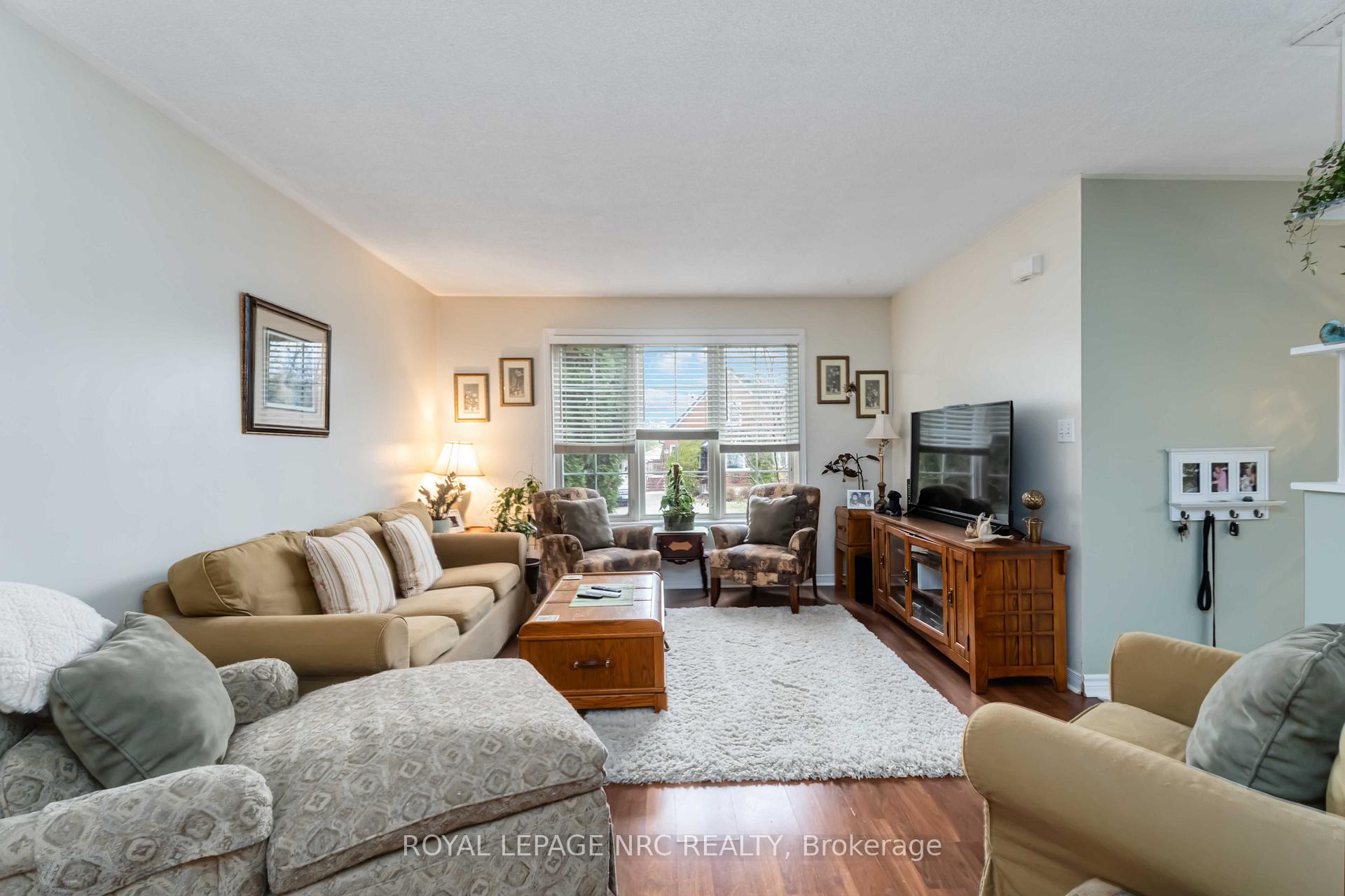 Photo 8 of 26A Durham Drive E, St. Catharines, Port Weller — HOMEH