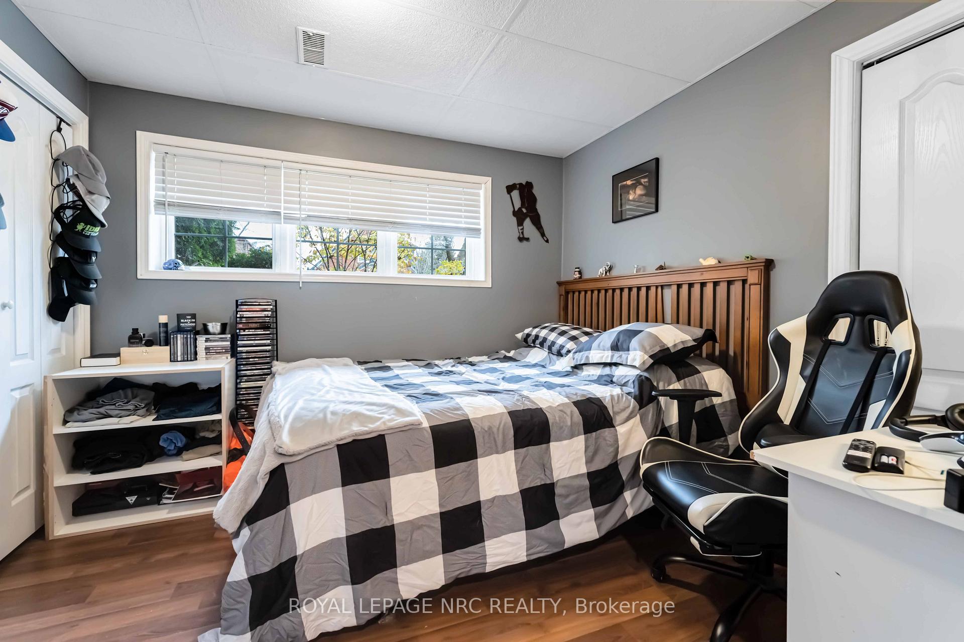 Photo 20 of 26A Durham Drive E, St. Catharines, Port Weller — HOMEH