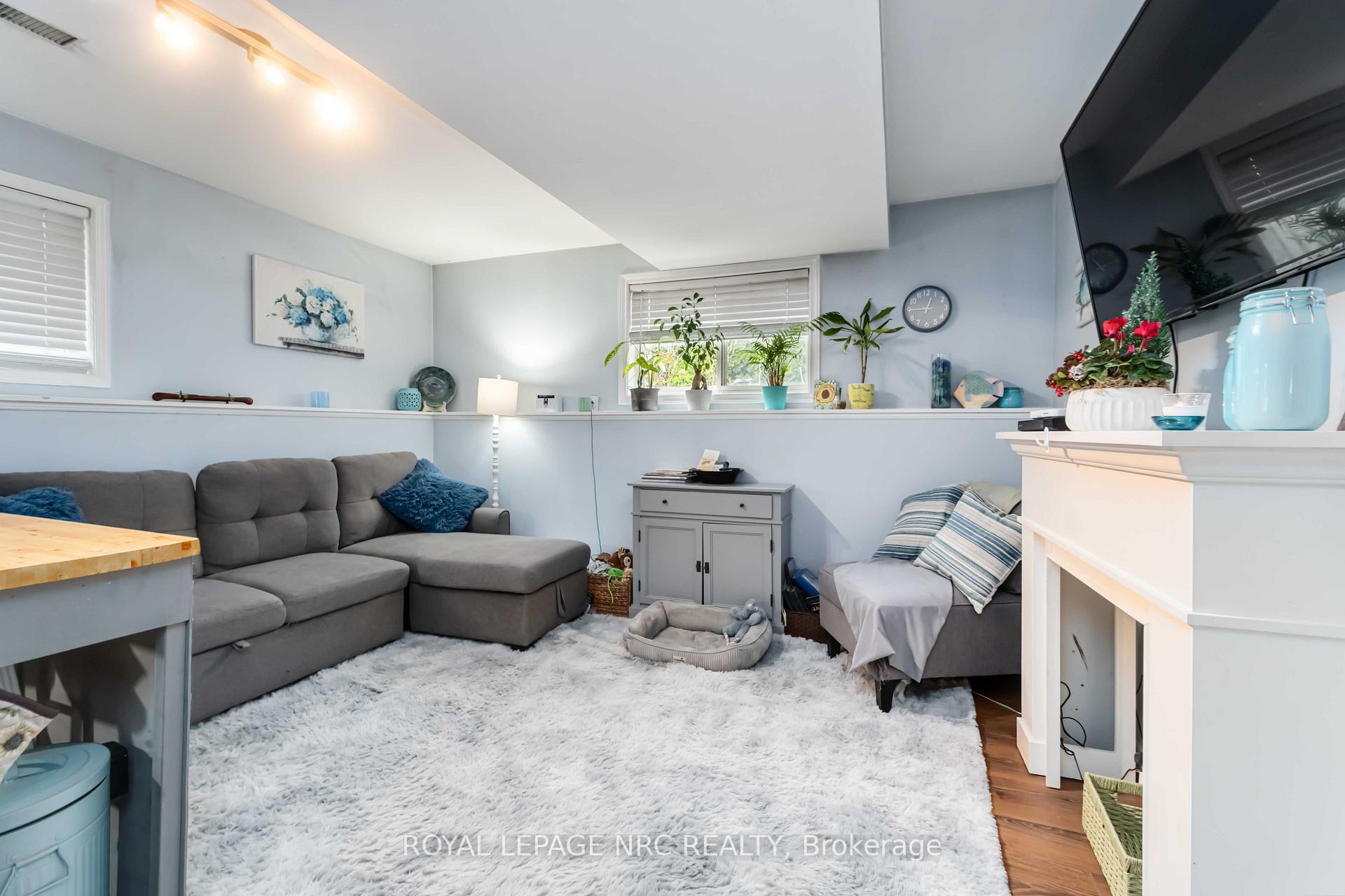 Photo 21 of 26A Durham Drive E, St. Catharines, Port Weller — HOMEH