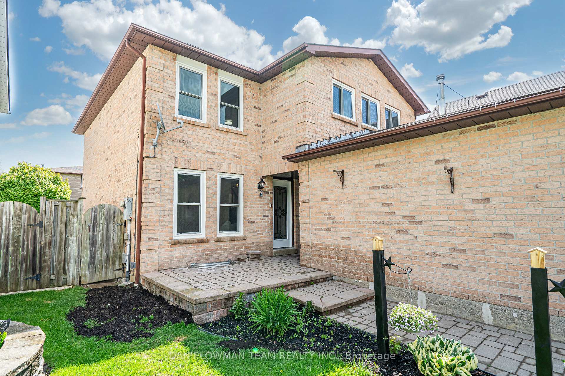 Photo 5 of 110 Rotherglen Road N, Ajax, Central West — HOMEH