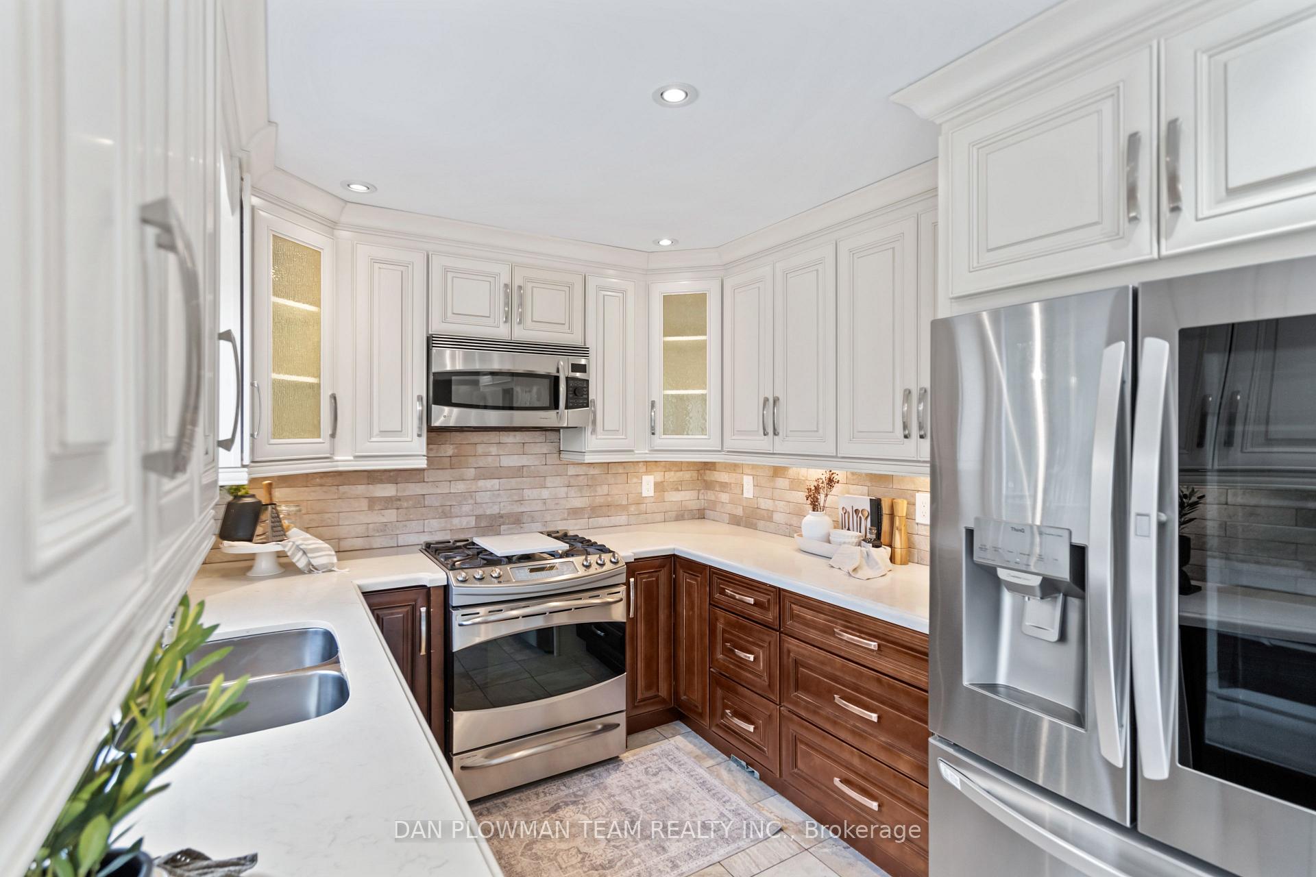 Photo 16 of 110 Rotherglen Road N, Ajax, Central West — HOMEH
