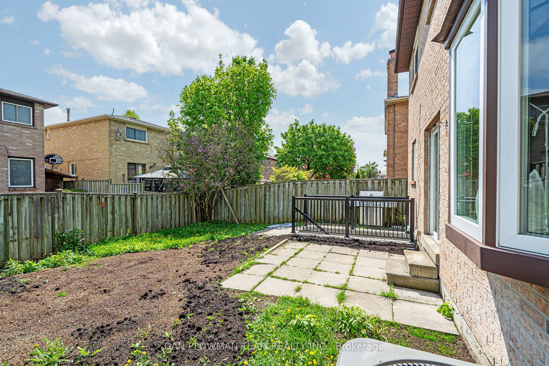 Photo 48 of 110 Rotherglen Road N, Ajax, Central West — HOMEH