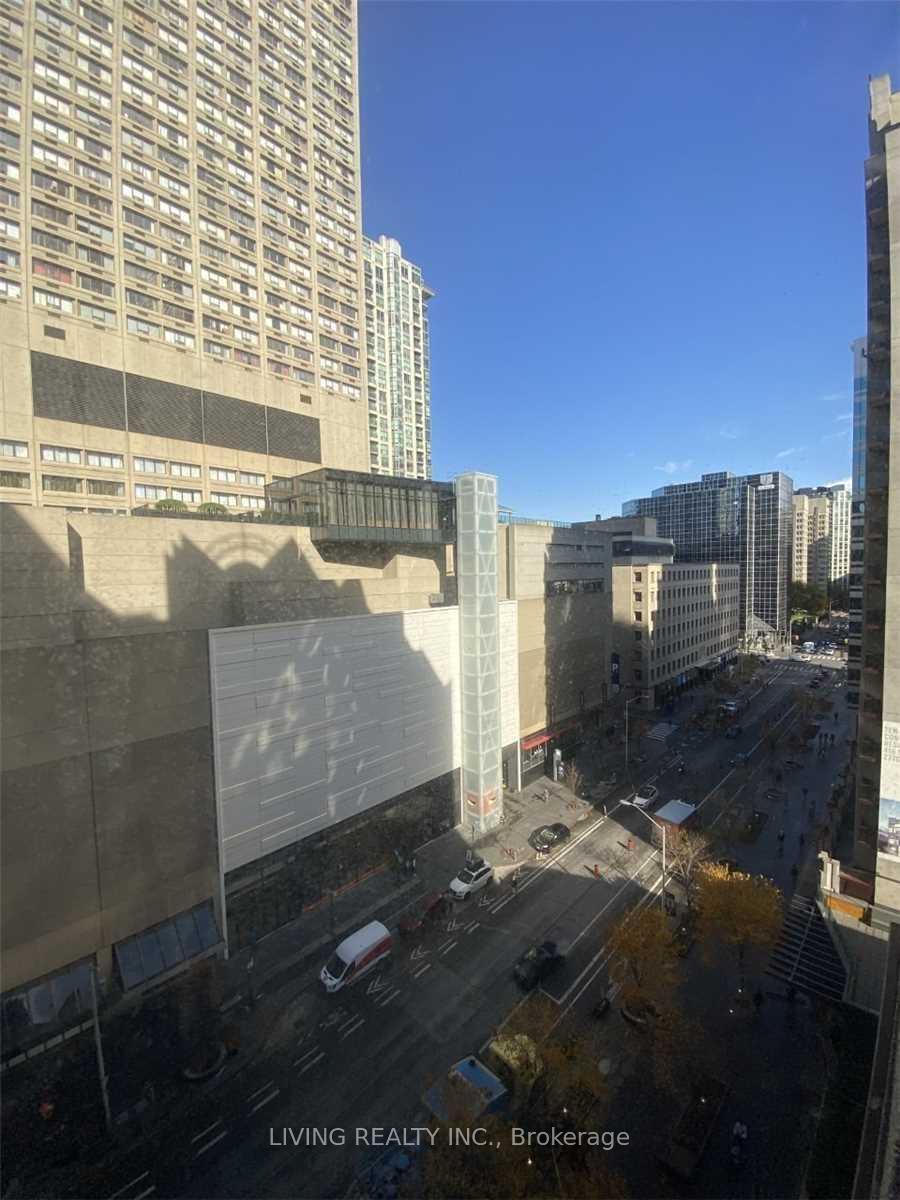 Photo 17 of Unit 1106, 55 Bloor Street E, Toronto, Church-Yonge Corridor — HOMEH