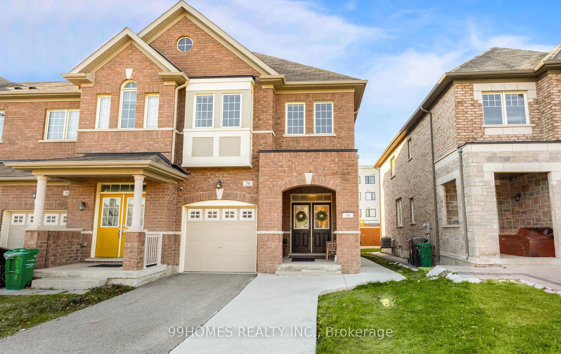 Photo 1 of 70 Sky Harbour Drive, Brampton, Bram West — HOMEH