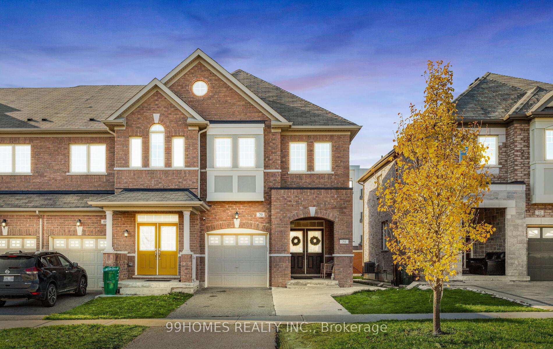 Photo 2 of 70 Sky Harbour Drive, Brampton, Bram West — HOMEH