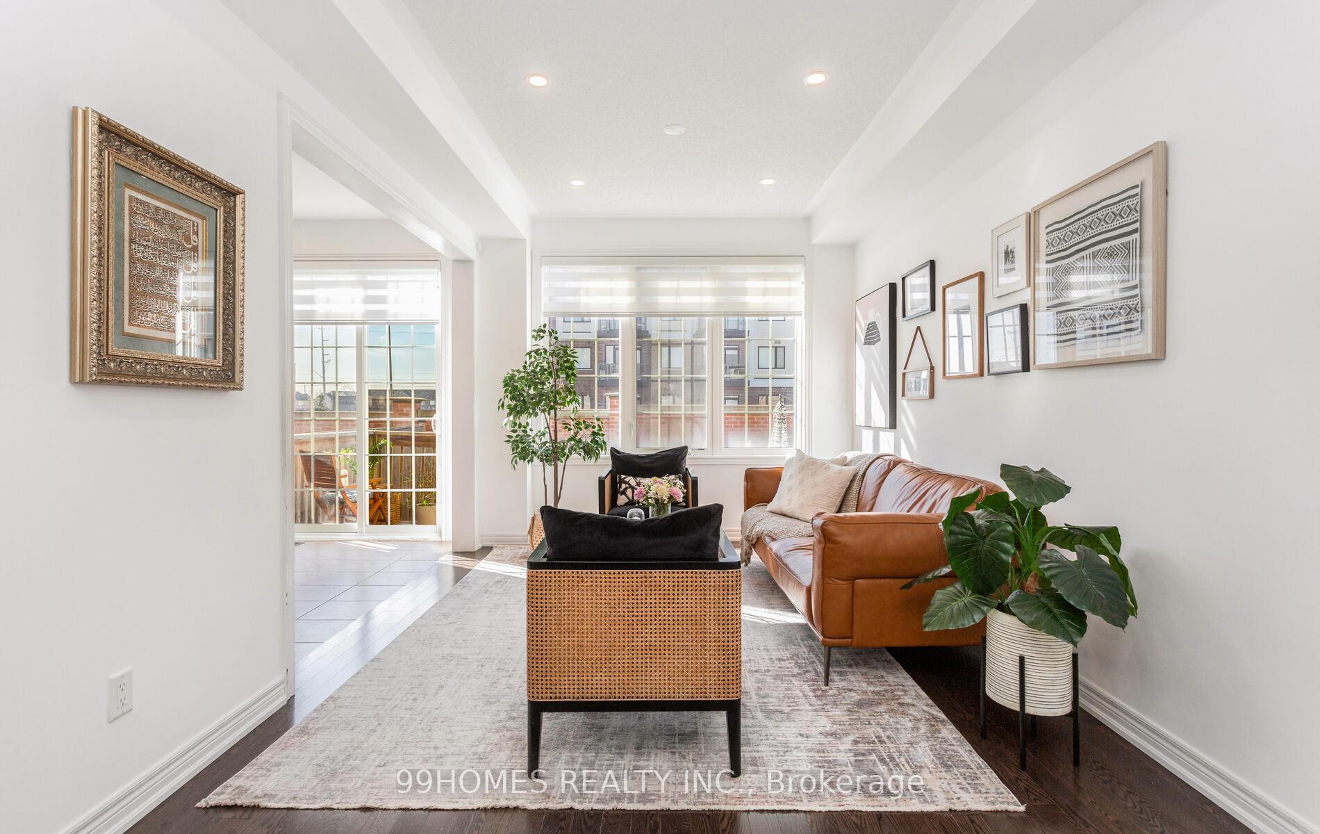 Photo 6 of 70 Sky Harbour Drive, Brampton, Bram West — HOMEH