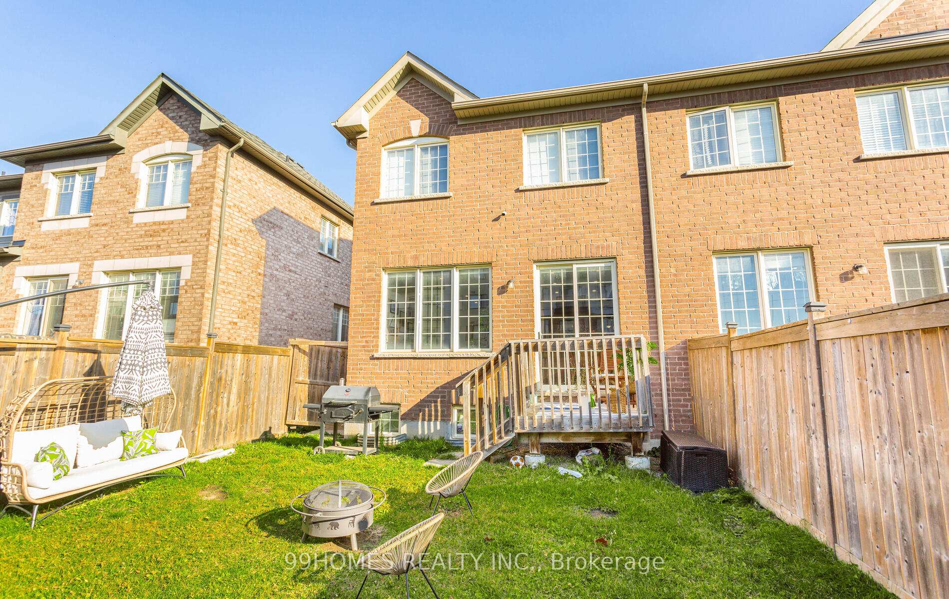 Photo 34 of 70 Sky Harbour Drive, Brampton, Bram West — HOMEH