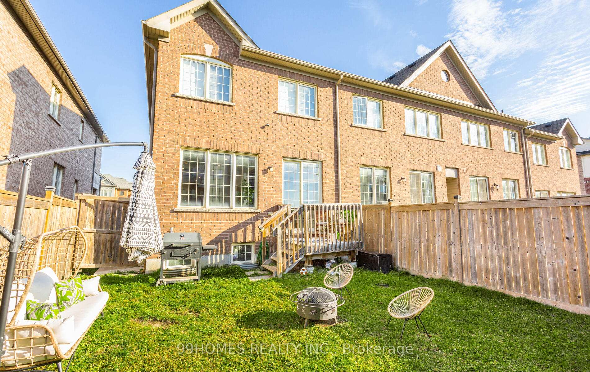 Photo 35 of 70 Sky Harbour Drive, Brampton, Bram West — HOMEH