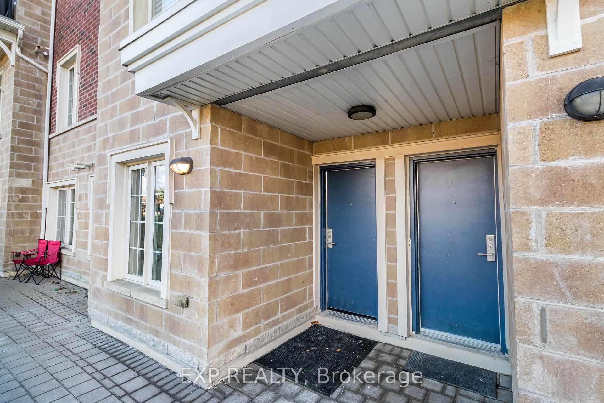 Photo 3 of Unit E02, 26 Bruce Street, Vaughan, West Woodbridge — HOMEH