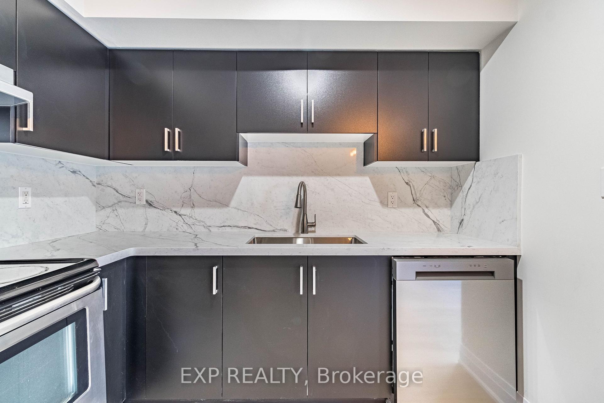 Photo 13 of Unit E02, 26 Bruce Street, Vaughan, West Woodbridge — HOMEH