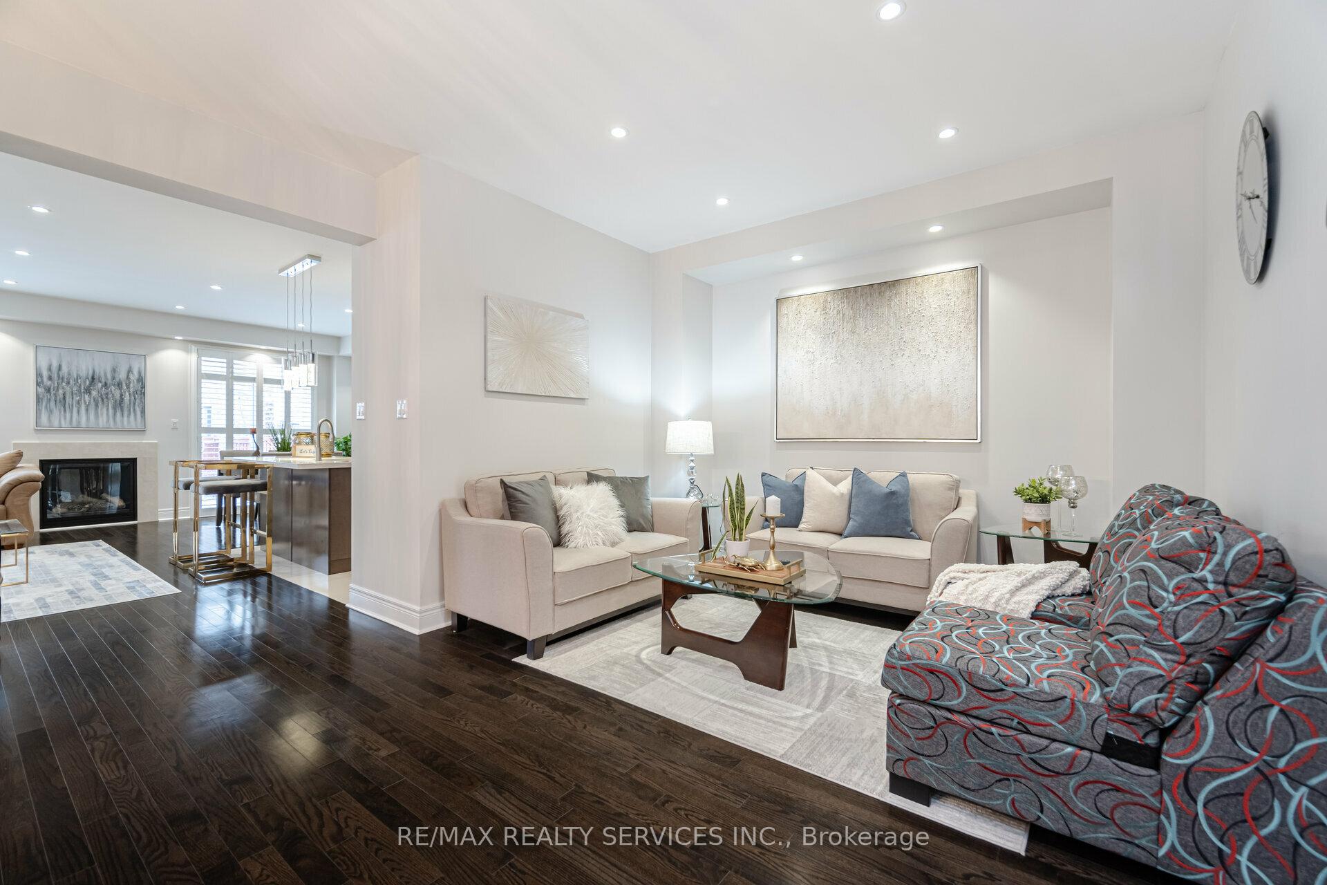 Photo 3 of 58 Andretti Crescent, Brampton, Credit Valley — HOMEH