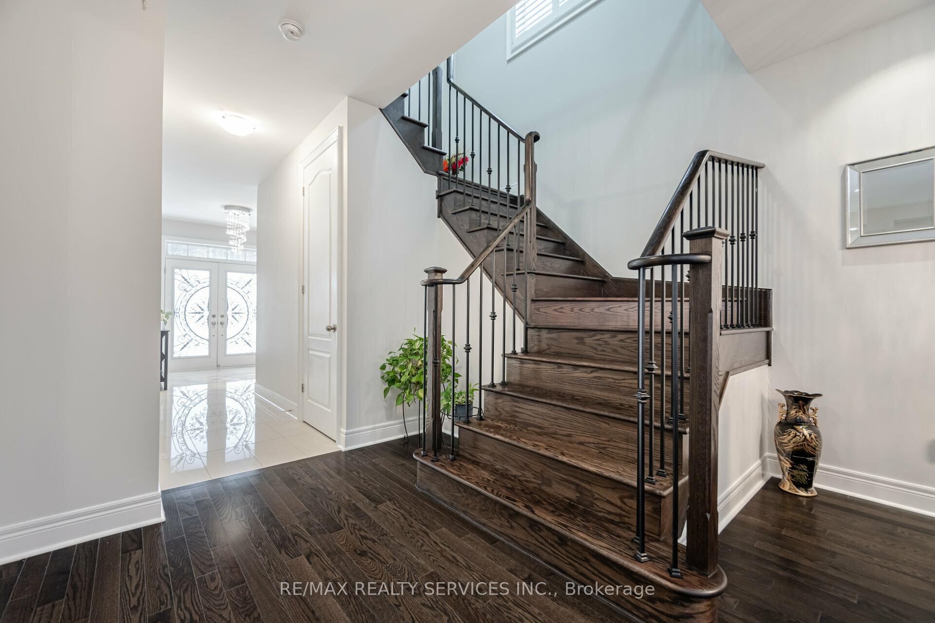 Photo 17 of 58 Andretti Crescent, Brampton, Credit Valley — HOMEH
