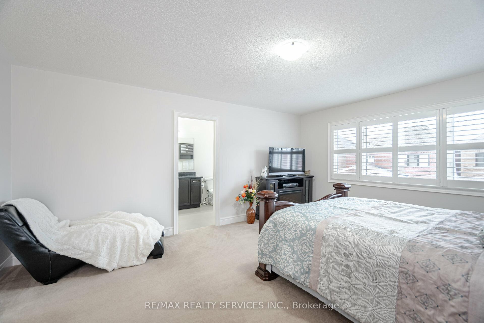 Photo 21 of 58 Andretti Crescent, Brampton, Credit Valley — HOMEH