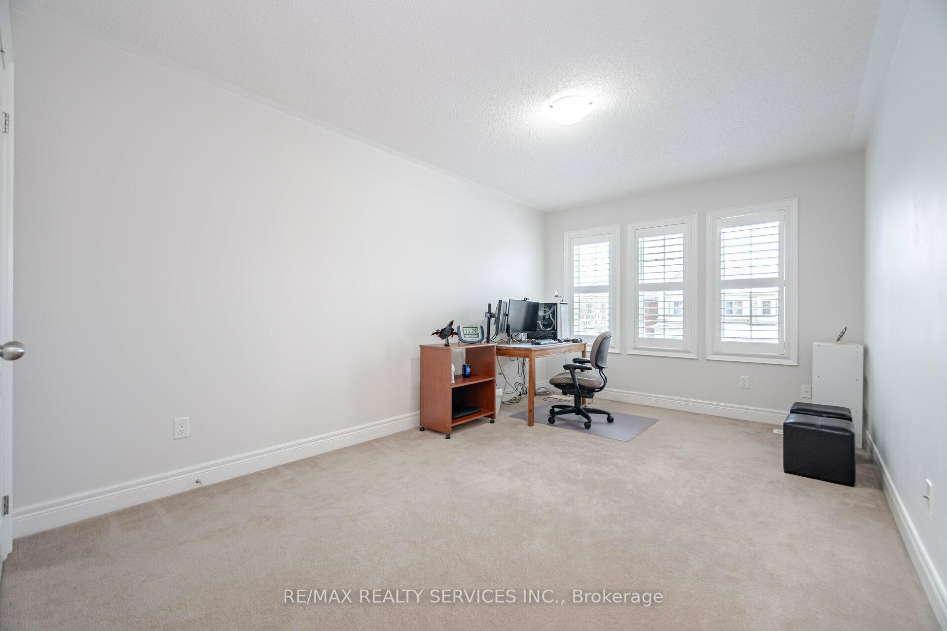 Photo 25 of 58 Andretti Crescent, Brampton, Credit Valley — HOMEH