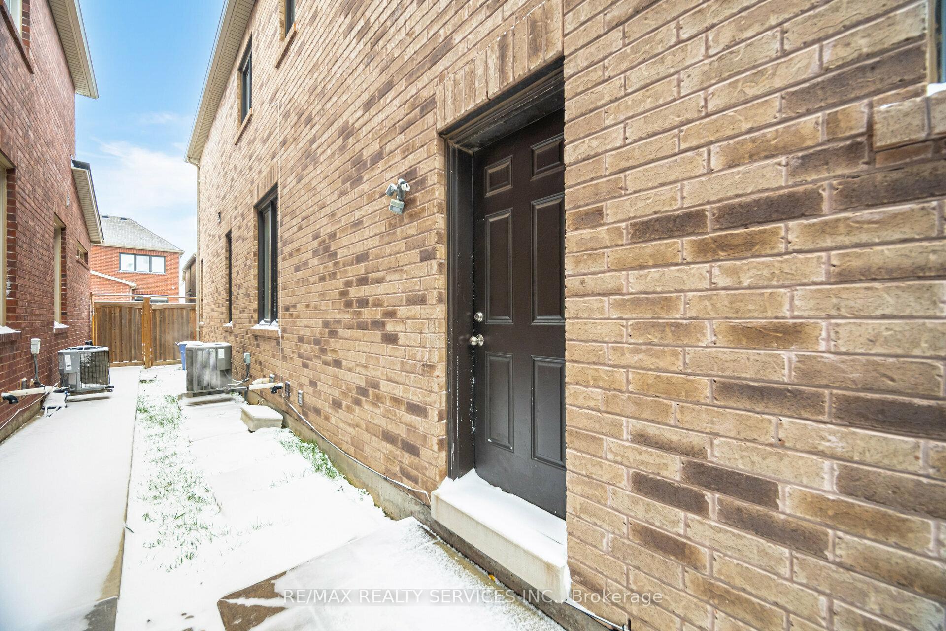 Photo 32 of 58 Andretti Crescent, Brampton, Credit Valley — HOMEH