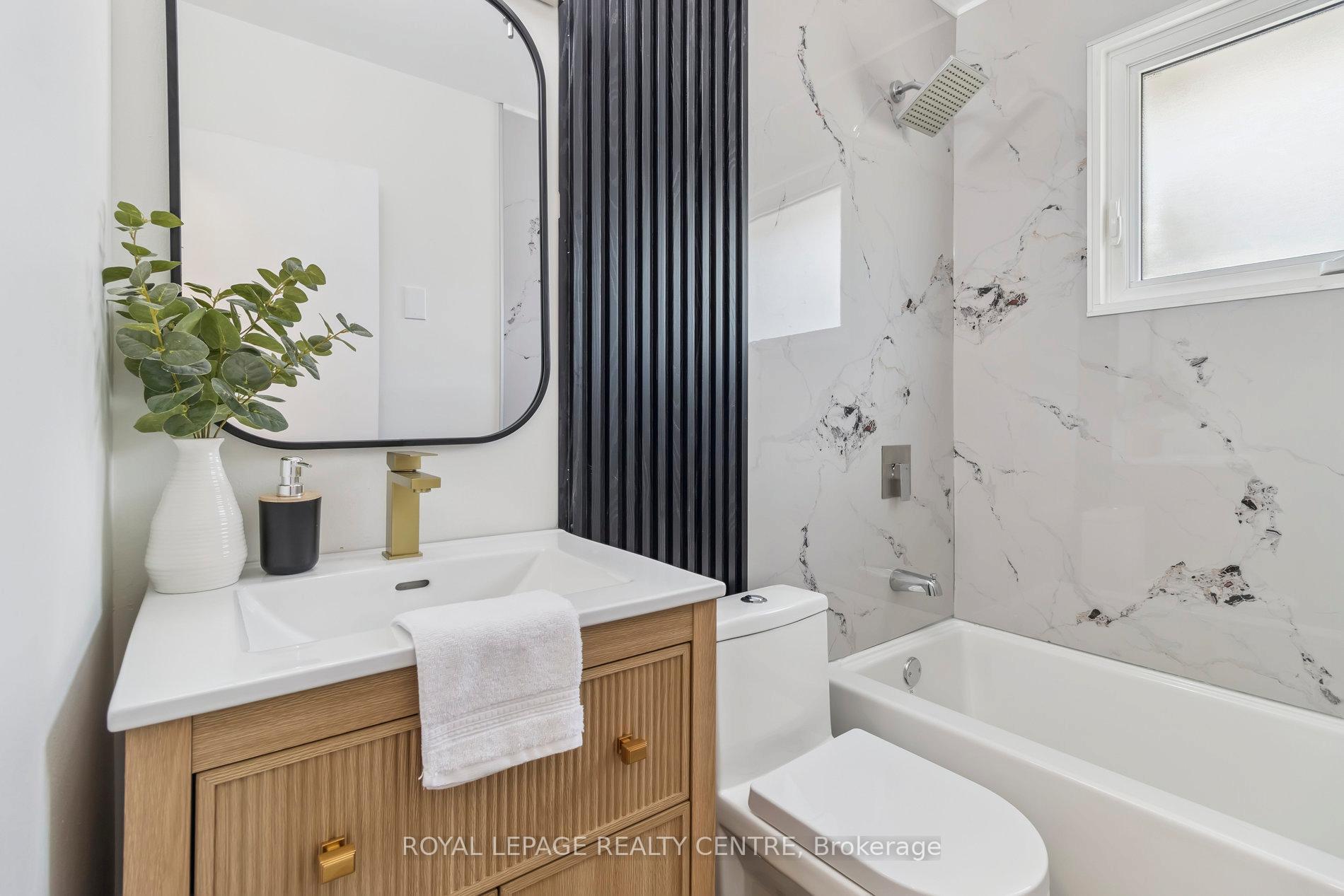 Photo 21 of 14 Charlbrook Avenue, Barrie, Cundles East — HOMEH