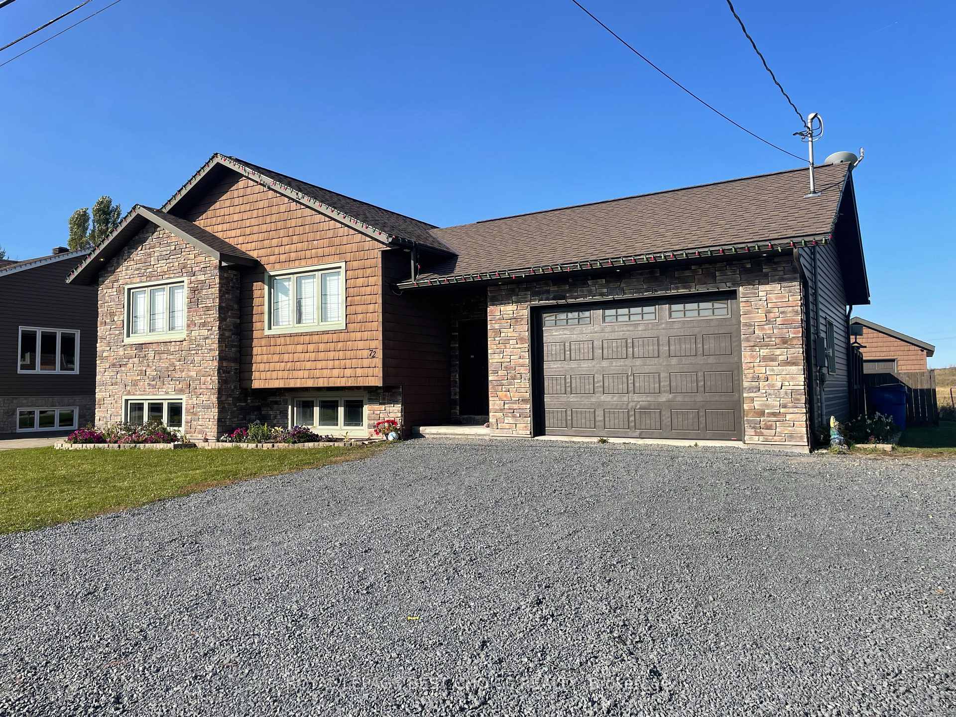 Photo 2 of 72 12th Street, Armstrong, Earlton — HOMEH