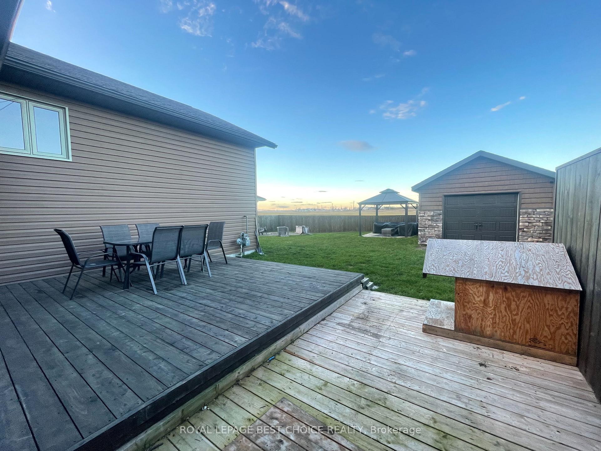 Photo 3 of 72 12th Street, Armstrong, Earlton — HOMEH