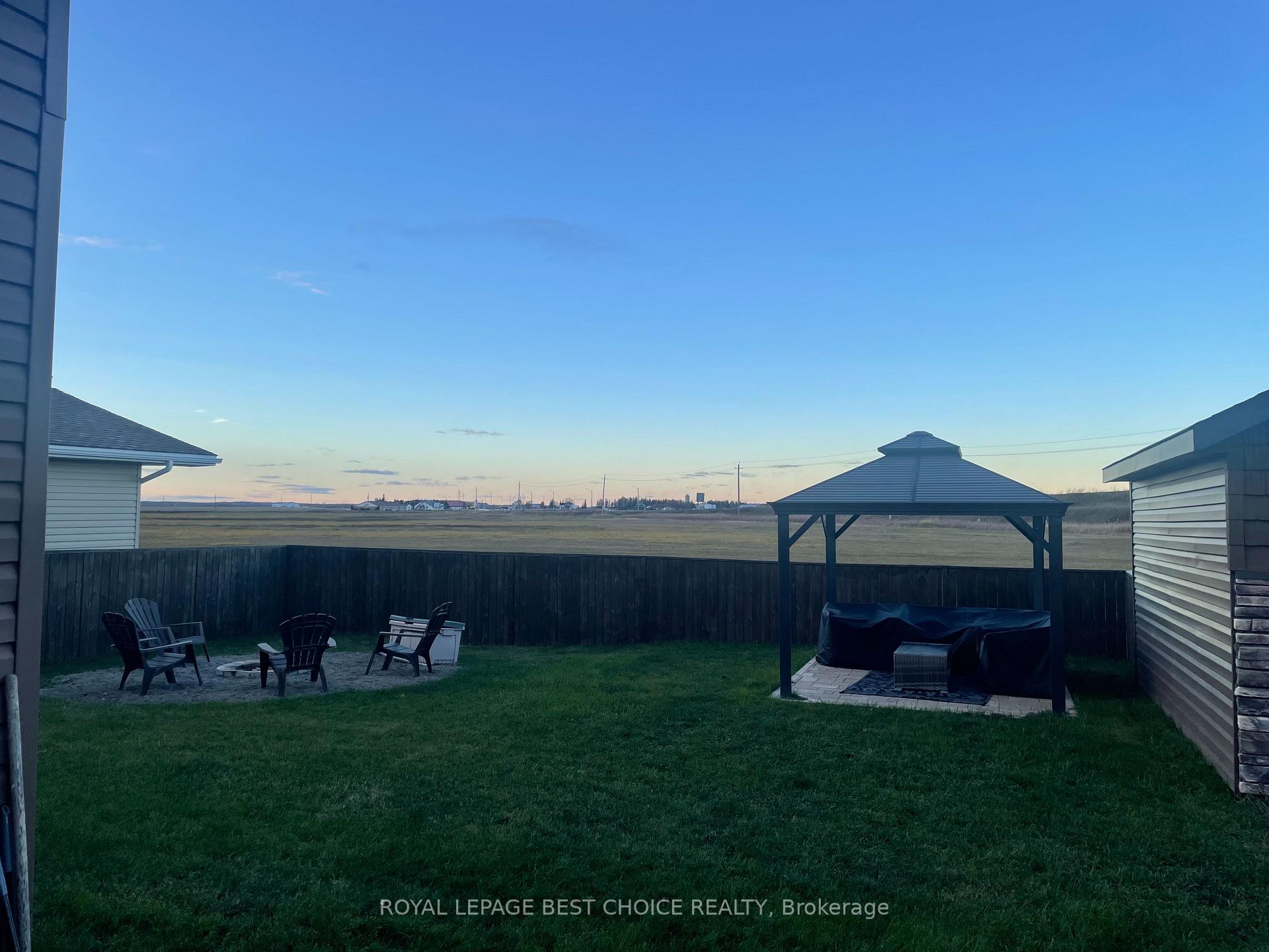 Photo 4 of 72 12th Street, Armstrong, Earlton — HOMEH
