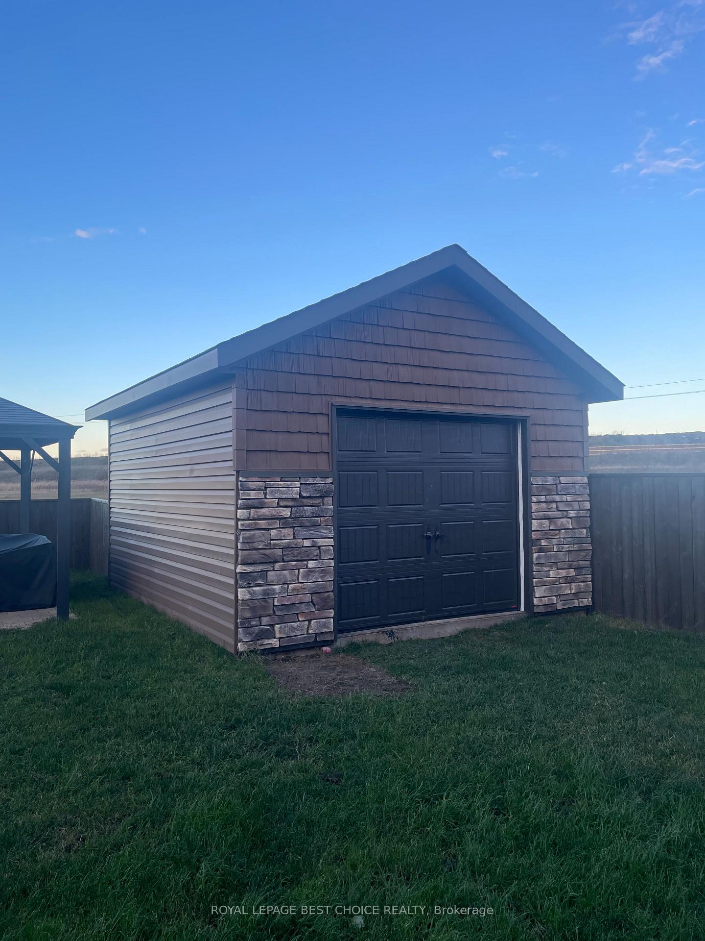 Photo 5 of 72 12th Street, Armstrong, Earlton — HOMEH