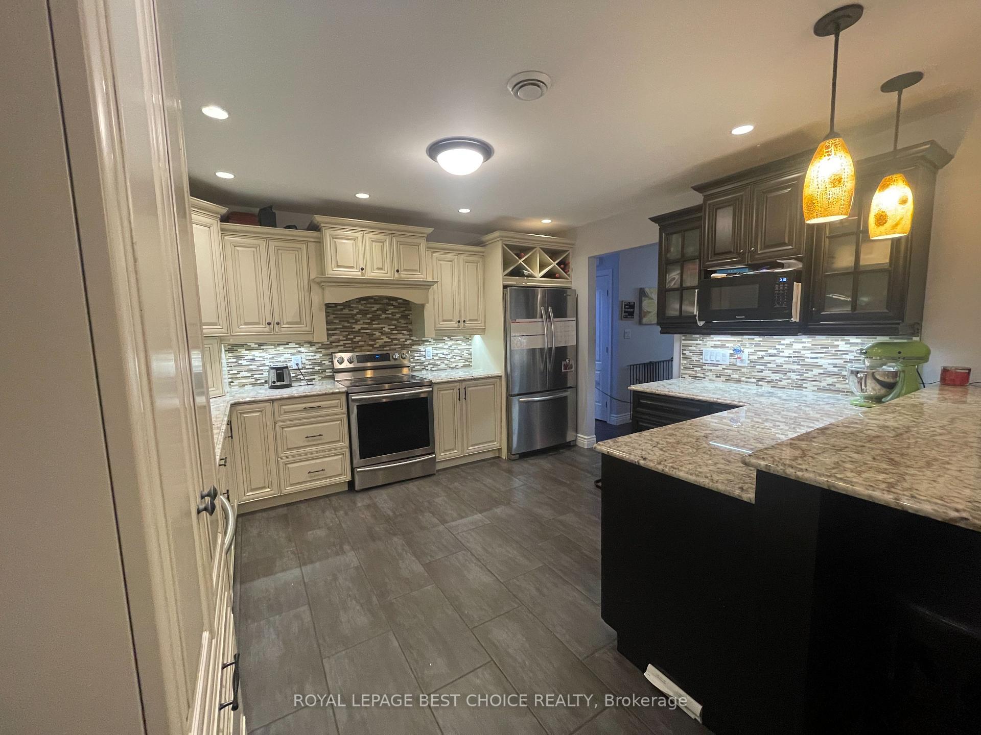 Photo 10 of 72 12th Street, Armstrong, Earlton — HOMEH
