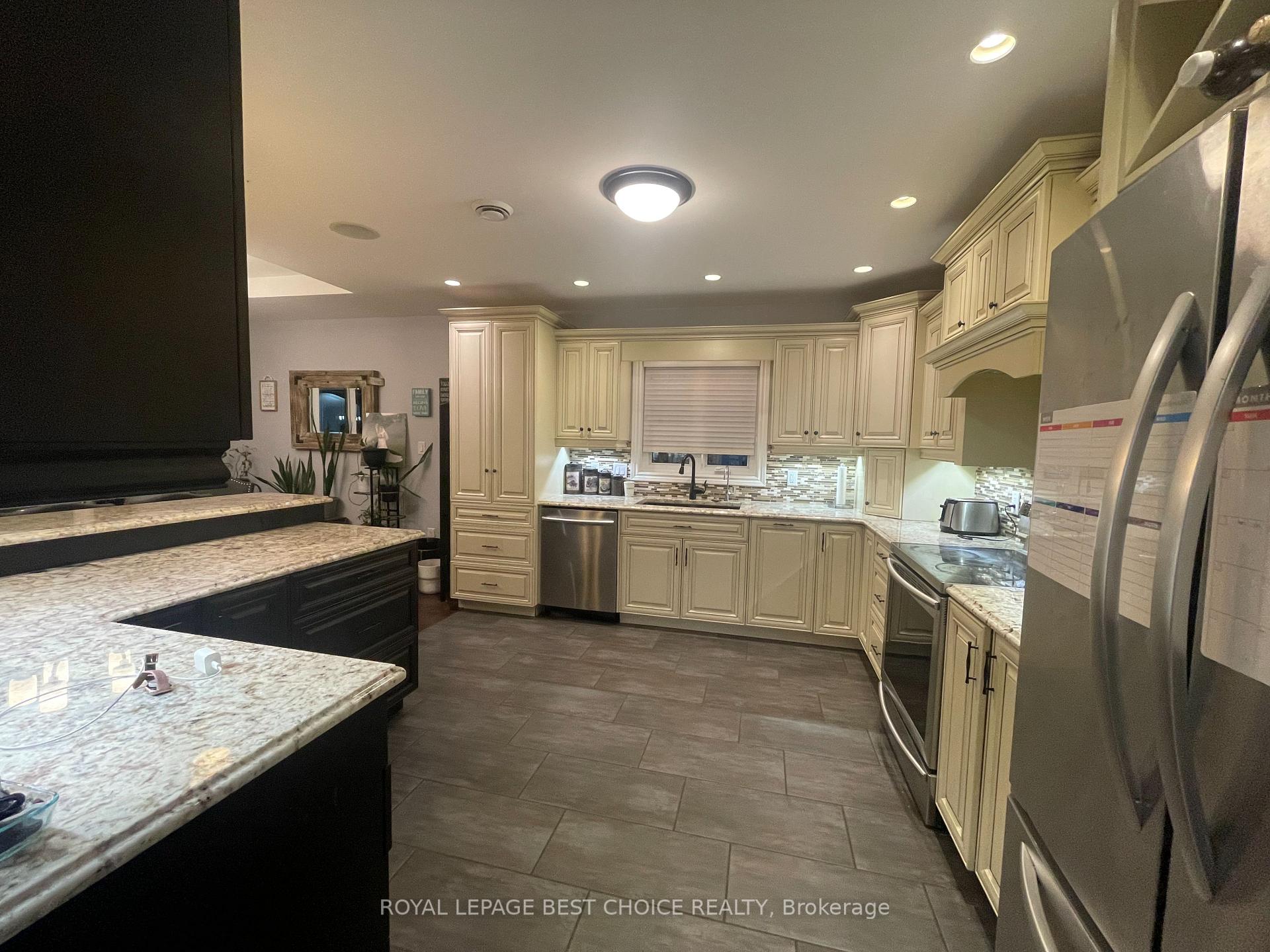Photo 11 of 72 12th Street, Armstrong, Earlton — HOMEH