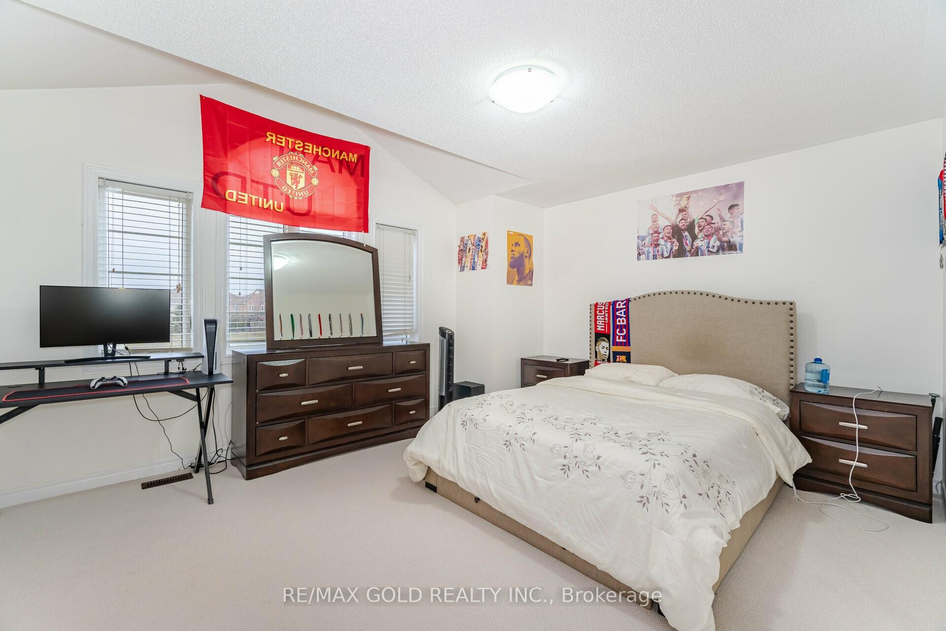 Photo 15 of 83 Pannahill Drive, Brampton, Bram East — HOMEH