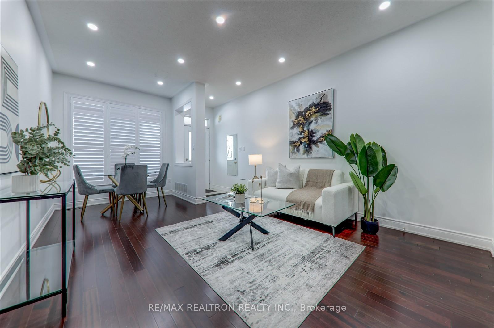 Photo 6 of 25 Sleightholme Crescent, Brampton, Bram East — HOMEH