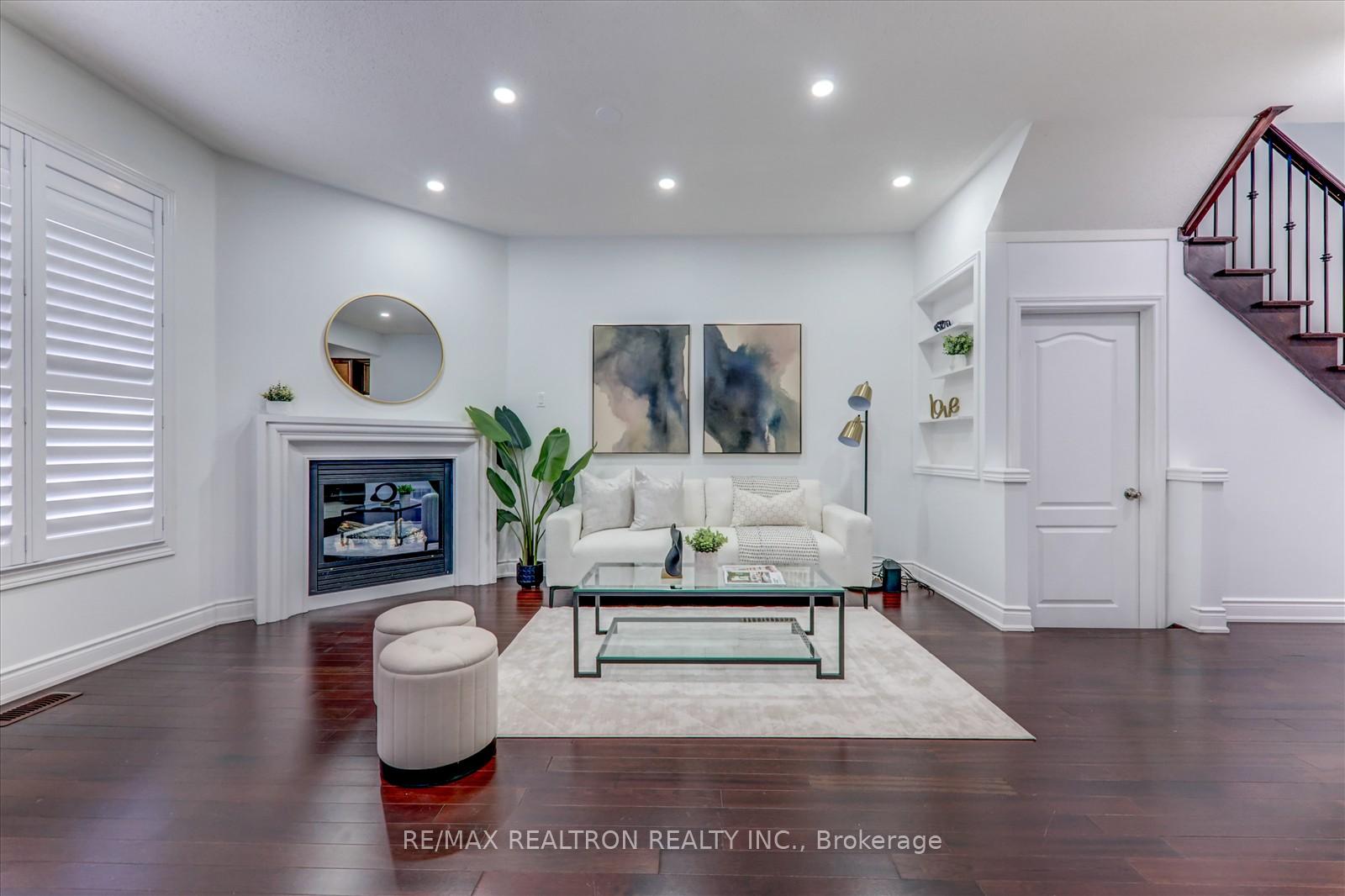 Photo 11 of 25 Sleightholme Crescent, Brampton, Bram East — HOMEH