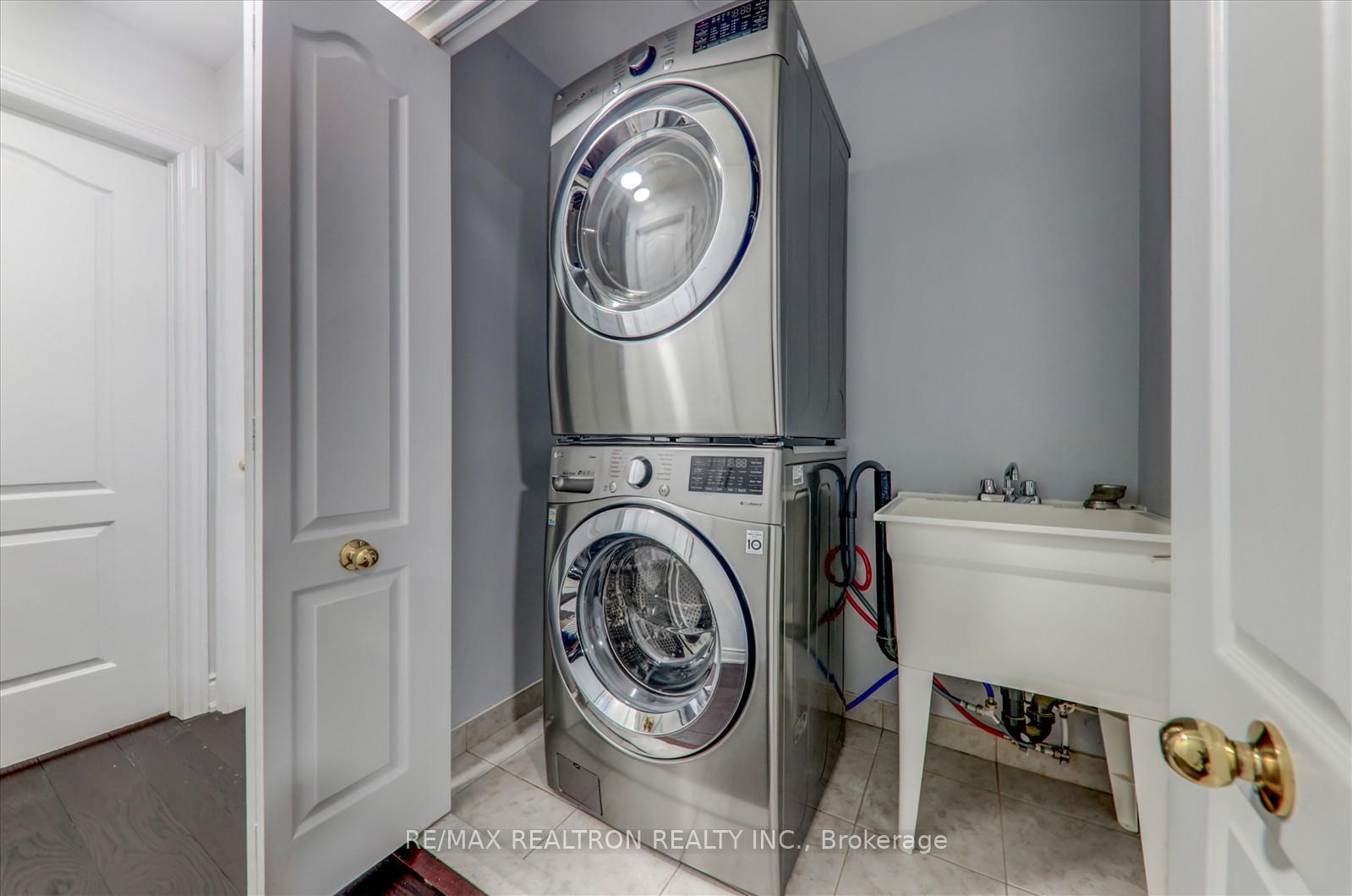 Photo 25 of 25 Sleightholme Crescent, Brampton, Bram East — HOMEH