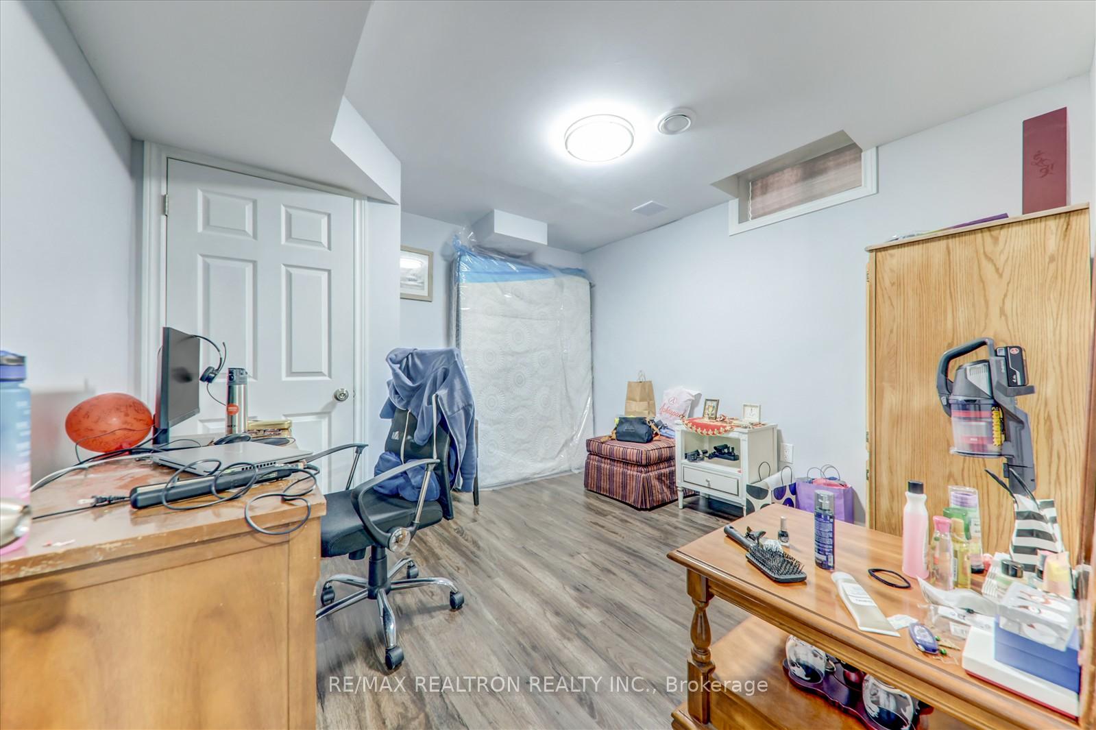 Photo 34 of 25 Sleightholme Crescent, Brampton, Bram East — HOMEH