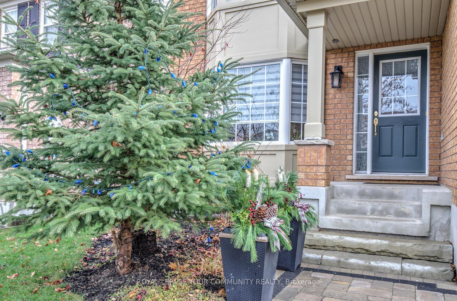 Photo 2 of 9 Sugarhill Drive, Brampton, Fletcher's Meadow — HOMEH
