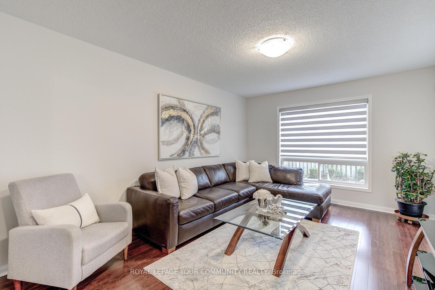 Photo 11 of 9 Sugarhill Drive, Brampton, Fletcher's Meadow — HOMEH