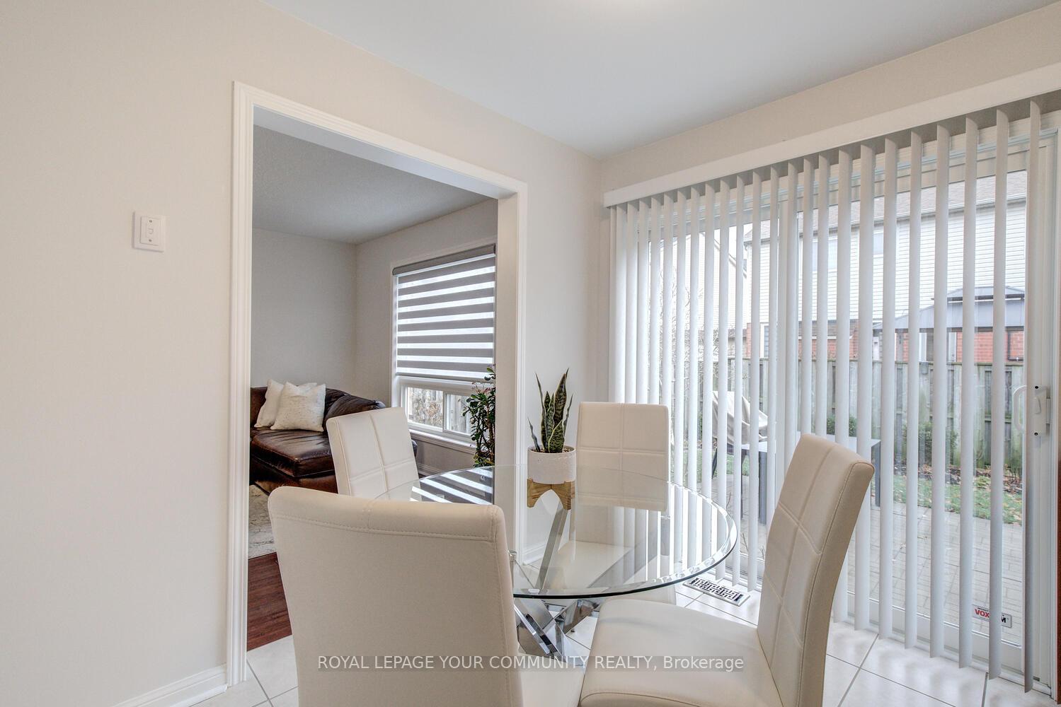 Photo 16 of 9 Sugarhill Drive, Brampton, Fletcher's Meadow — HOMEH