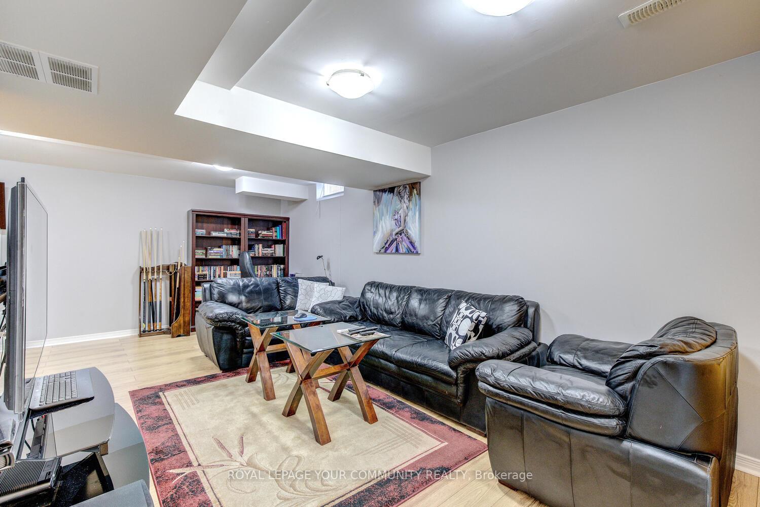 Photo 29 of 9 Sugarhill Drive, Brampton, Fletcher's Meadow — HOMEH