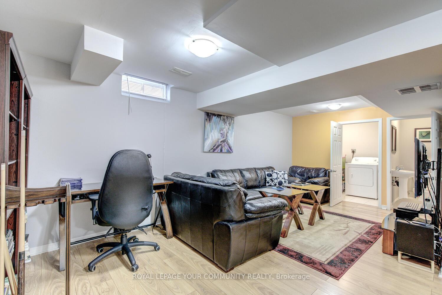 Photo 30 of 9 Sugarhill Drive, Brampton, Fletcher's Meadow — HOMEH
