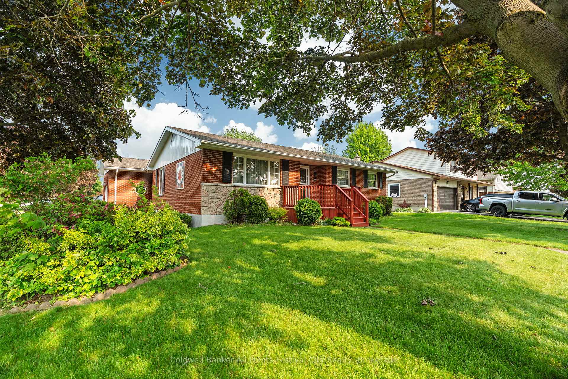 Photo 5 of 305 Warren Street, Goderich, Goderich (Town) — HOMEH