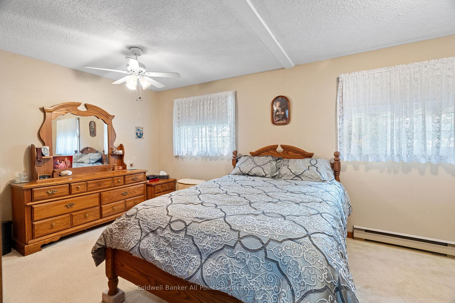 Photo 15 of 305 Warren Street, Goderich, Goderich (Town) — HOMEH