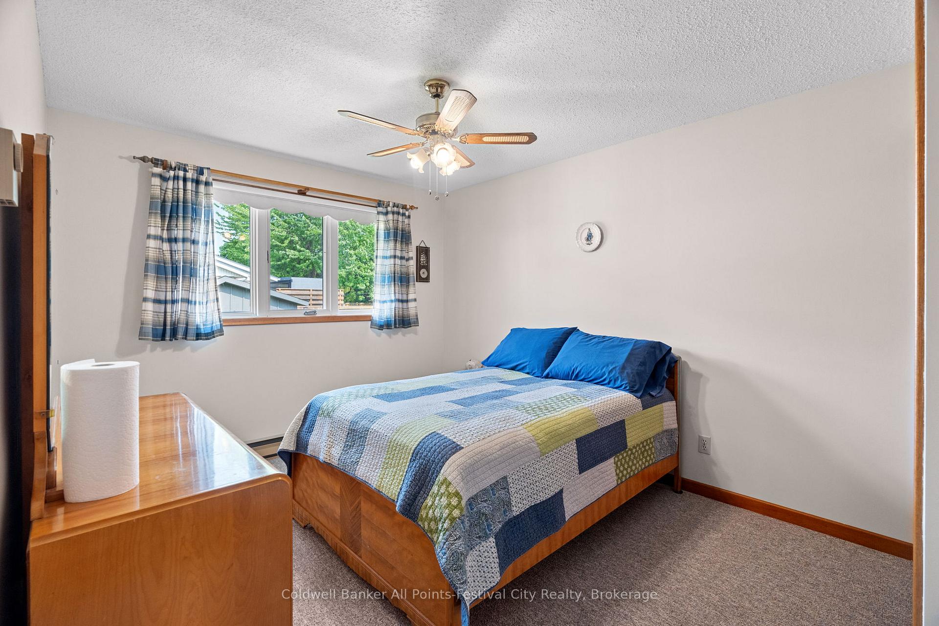 Photo 17 of 305 Warren Street, Goderich, Goderich (Town) — HOMEH
