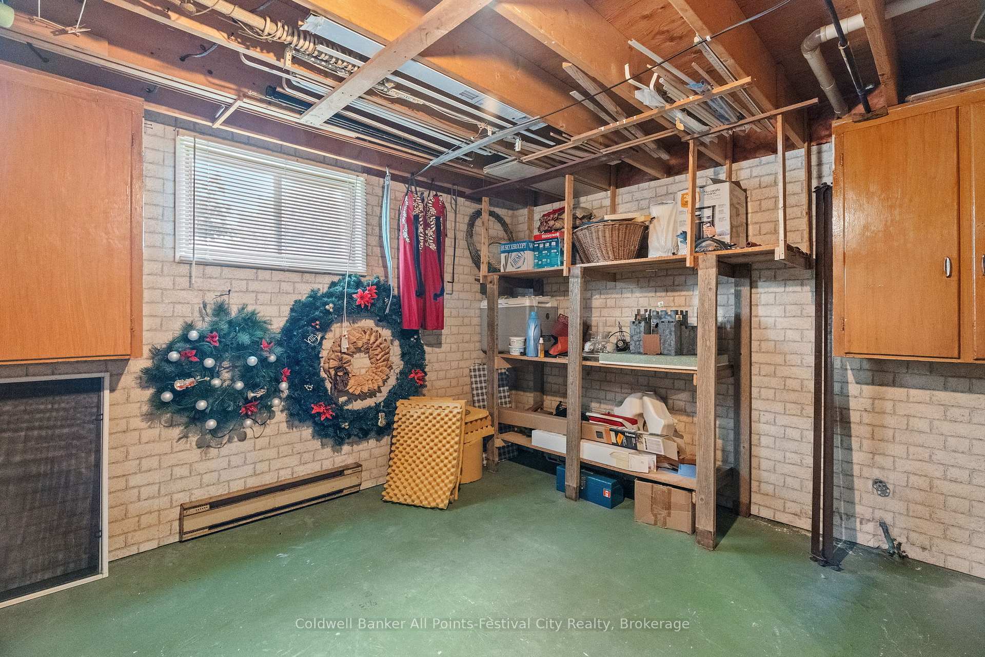 Photo 31 of 305 Warren Street, Goderich, Goderich (Town) — HOMEH