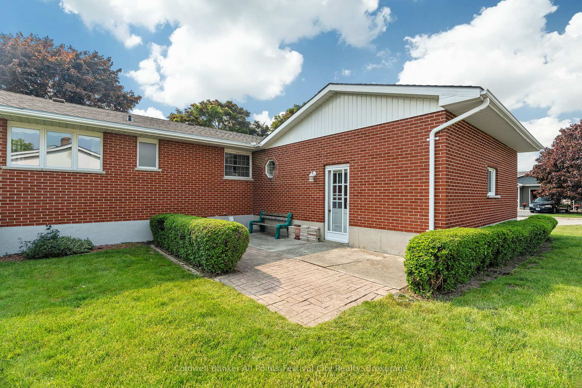 Photo 34 of 305 Warren Street, Goderich, Goderich (Town) — HOMEH