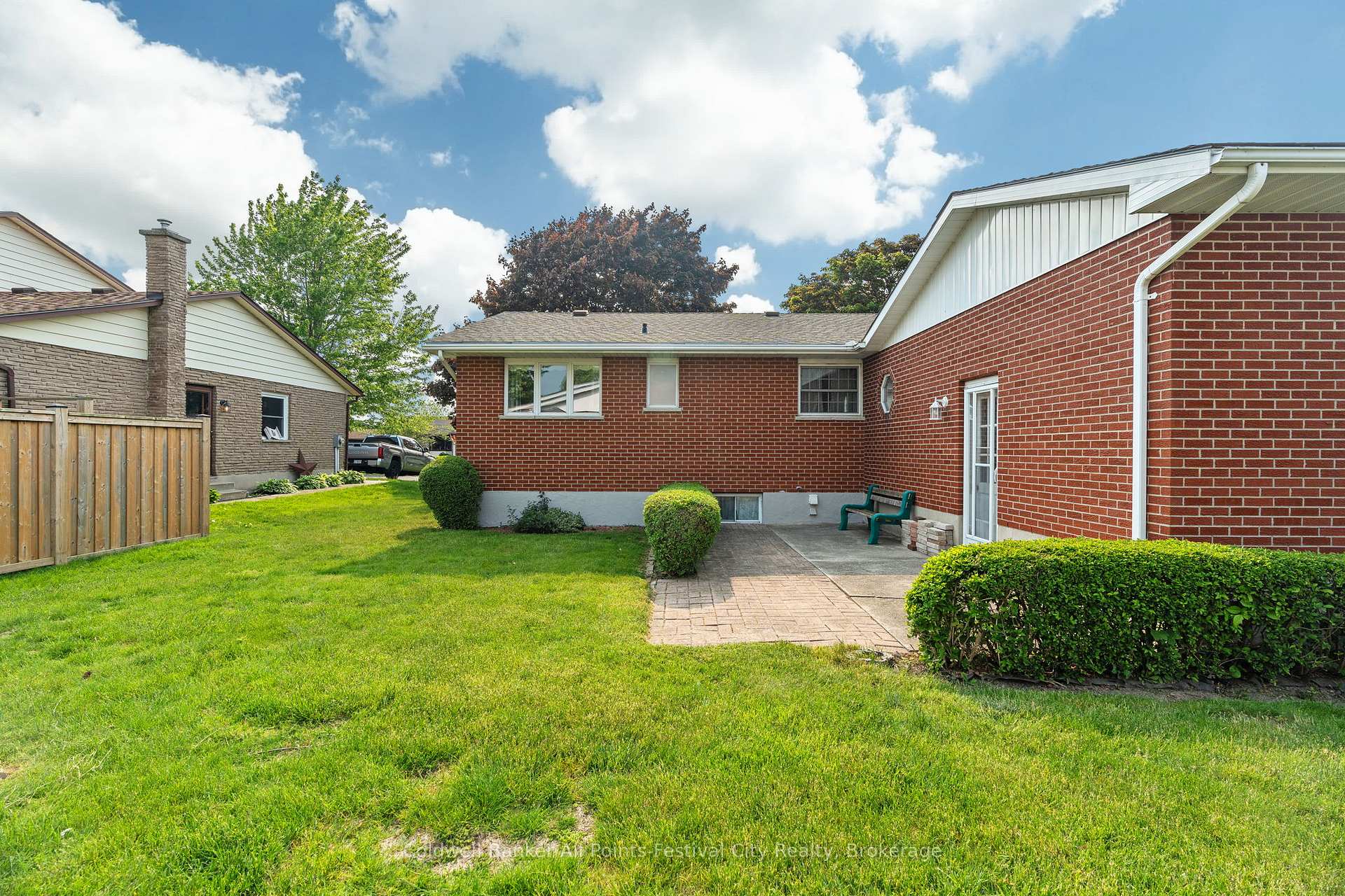 Photo 37 of 305 Warren Street, Goderich, Goderich (Town) — HOMEH