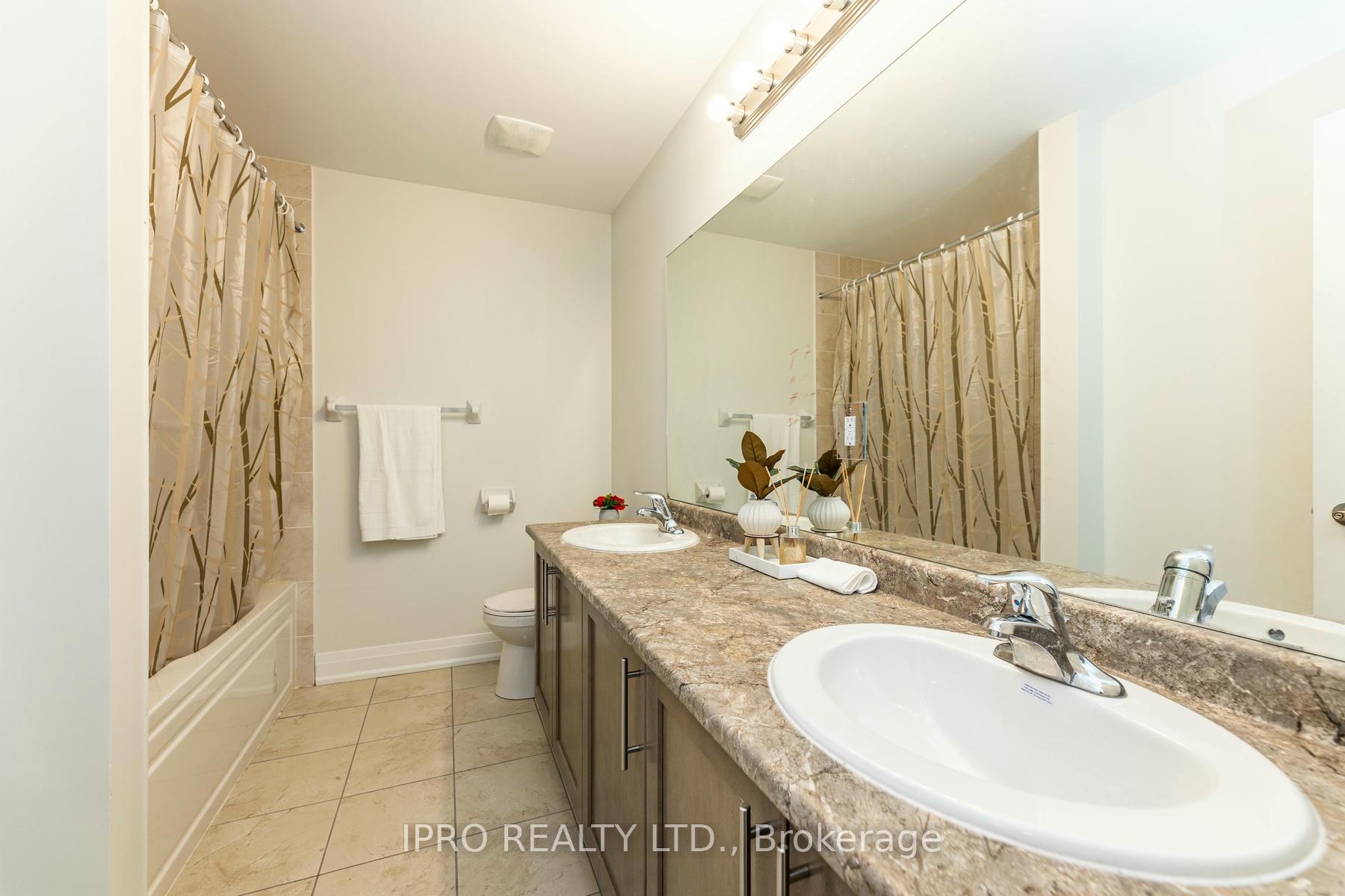 Photo 29 of 7 Dalbeattie Drive, Brampton, Bram West — HOMEH