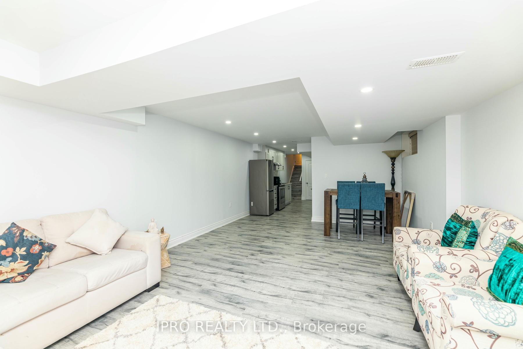 Photo 31 of 7 Dalbeattie Drive, Brampton, Bram West — HOMEH