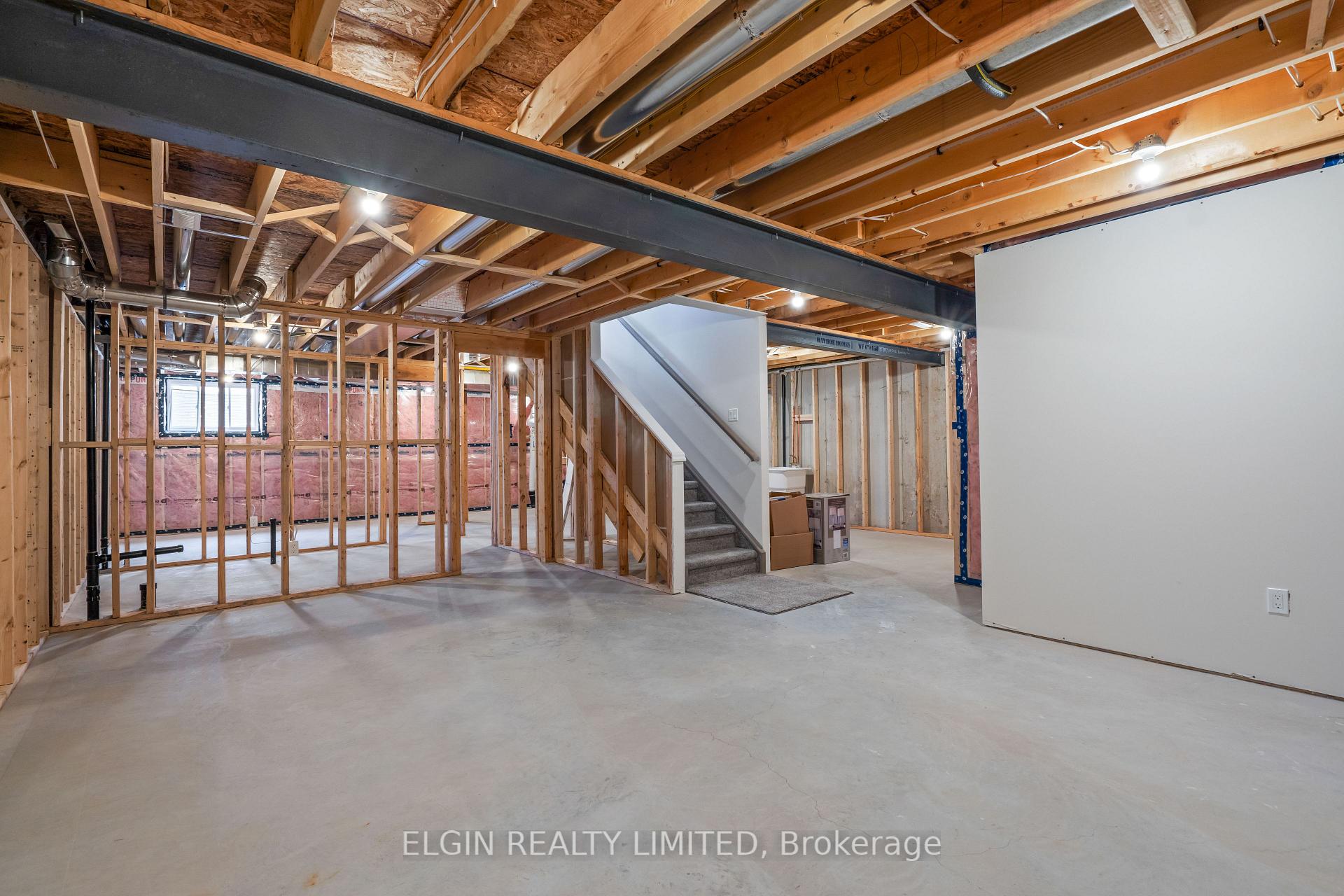 Photo 10 of 54 Dunning Way, St. Thomas — HOMEH
