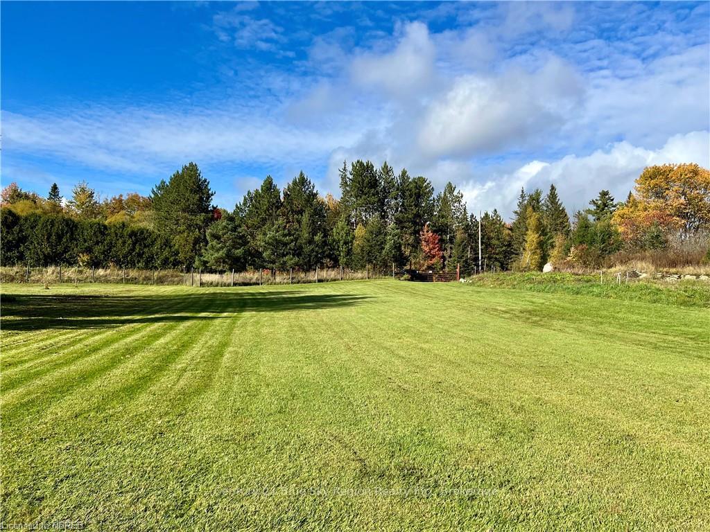 Photo 10 of 1219 Memorial Park Drive E, Powassan — HOMEH