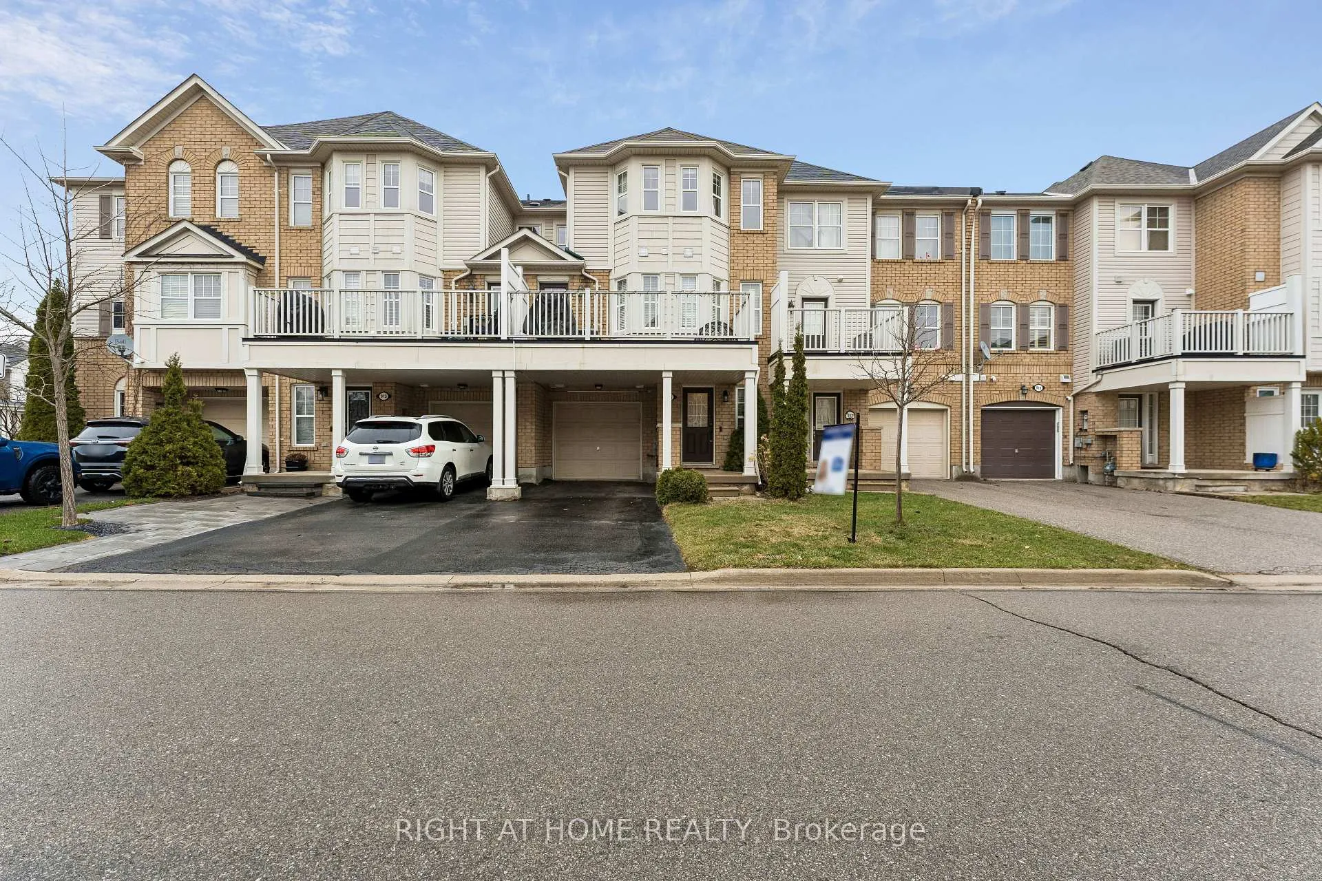 Photo 1 of 915 Deverell Place, Milton, Coates — HOMEH