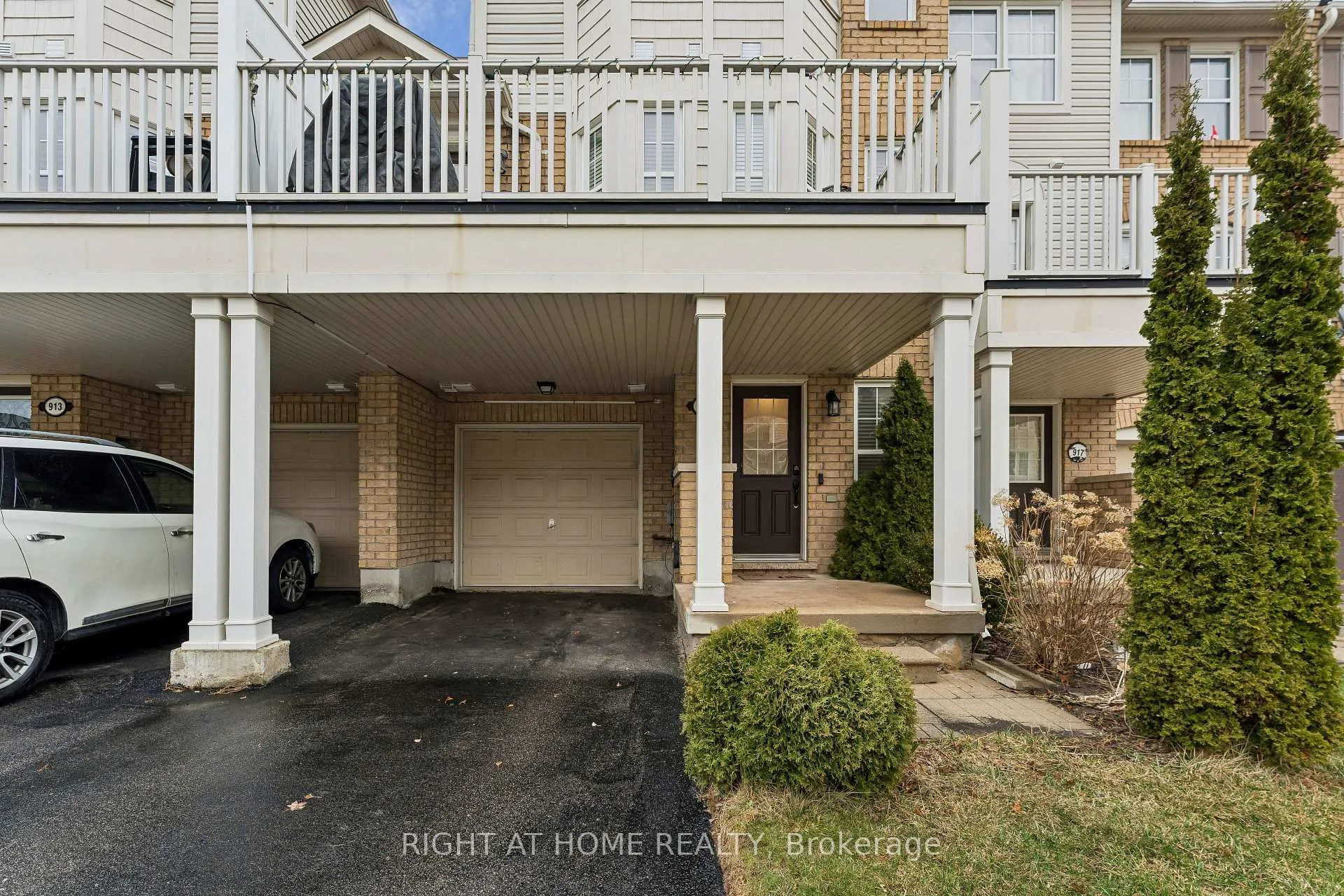 Photo 4 of 915 Deverell Place, Milton, Coates — HOMEH