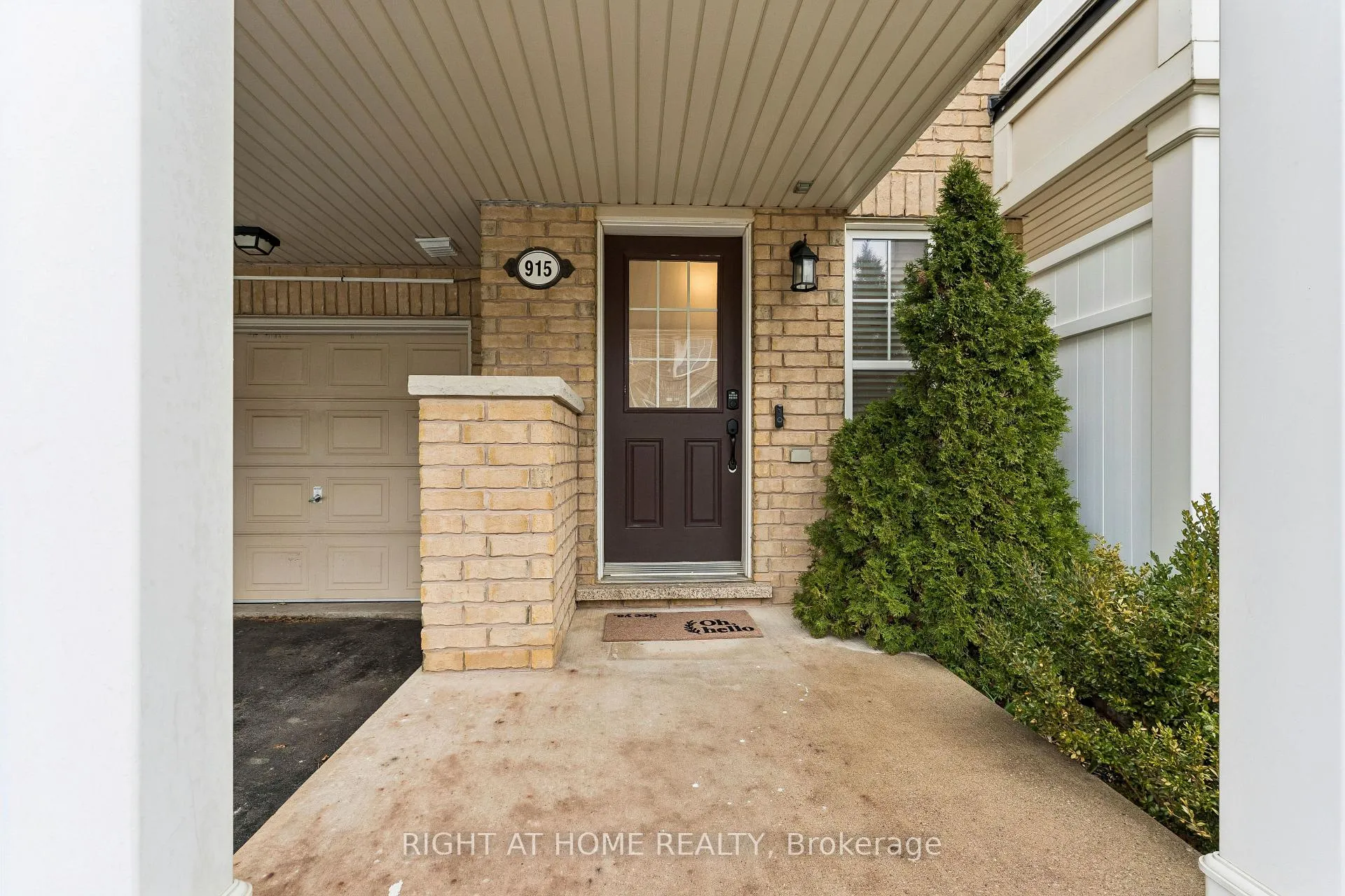 Photo 5 of 915 Deverell Place, Milton, Coates — HOMEH